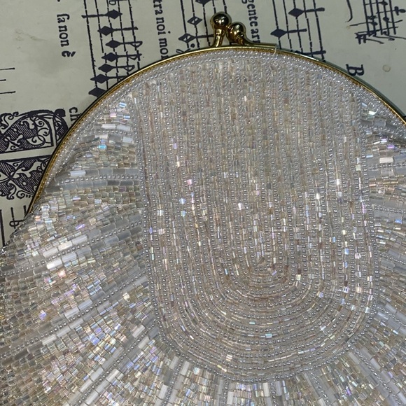 Nordstrom Elegant White Beaded Clutch with Snake Chain - Picture 2 of 5